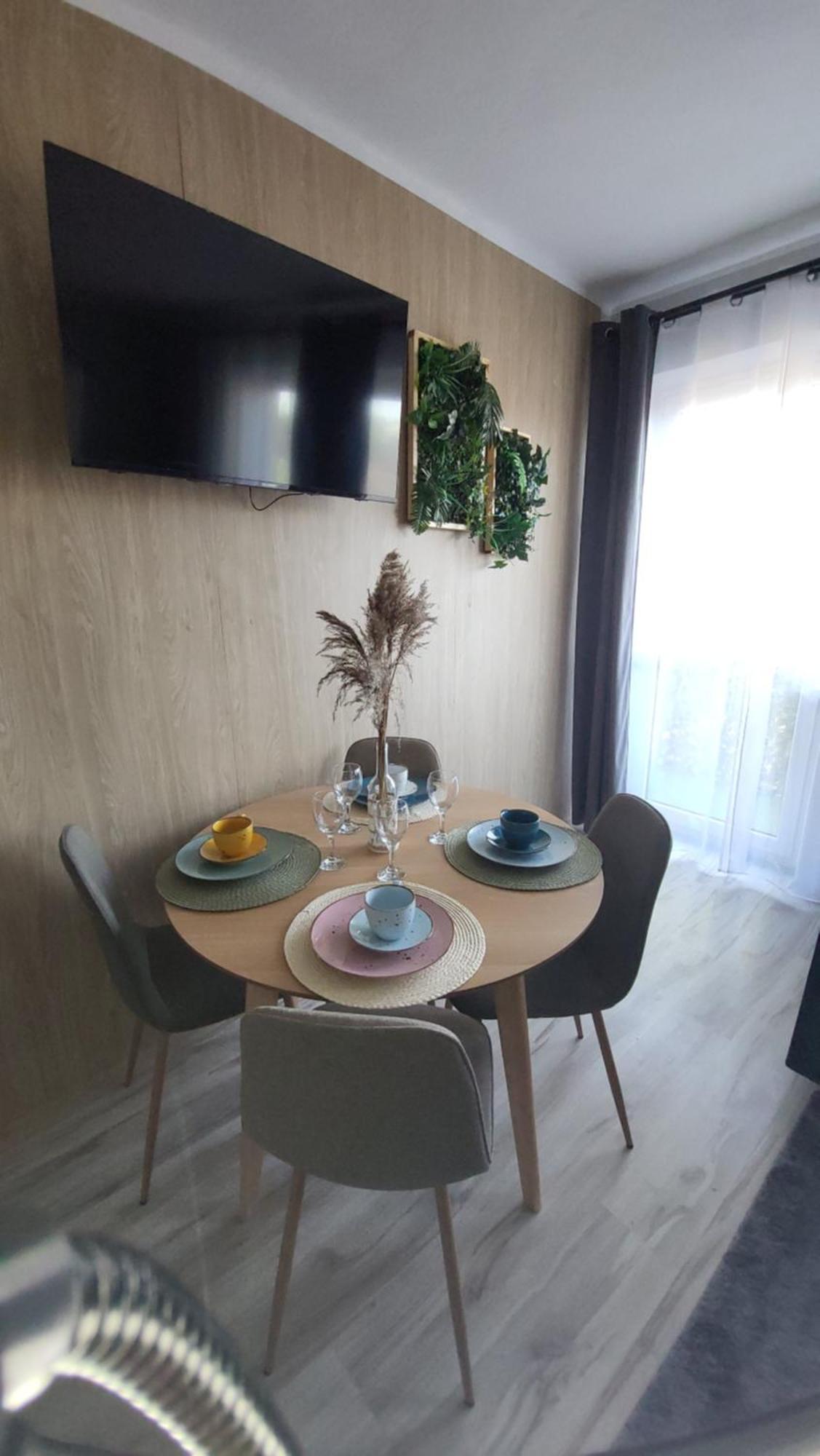 Apartment Przy Promenadzie 1 *